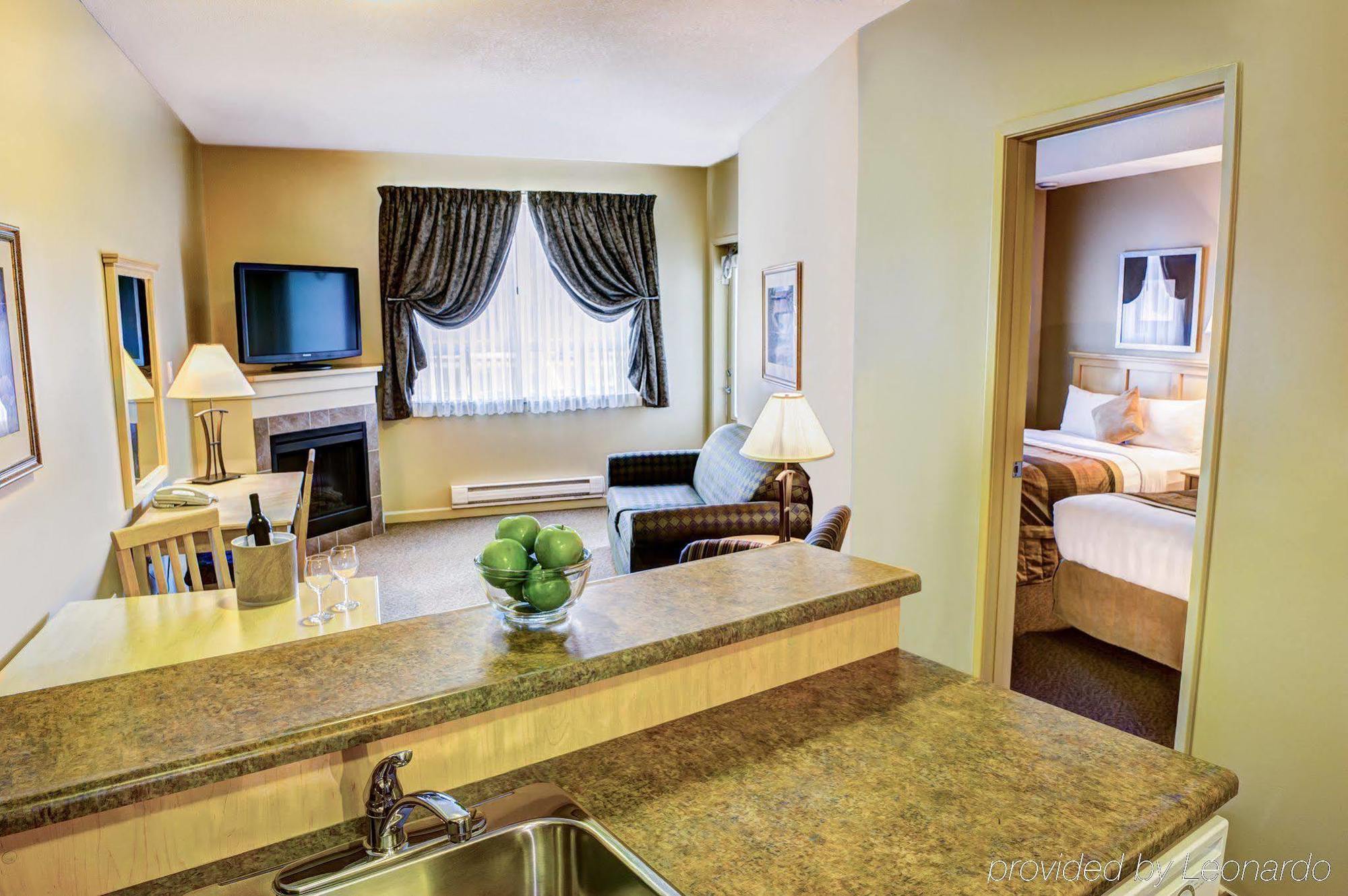 Clearwater Hotel Ltd Fort Mcmurray Zewnętrze zdjęcie