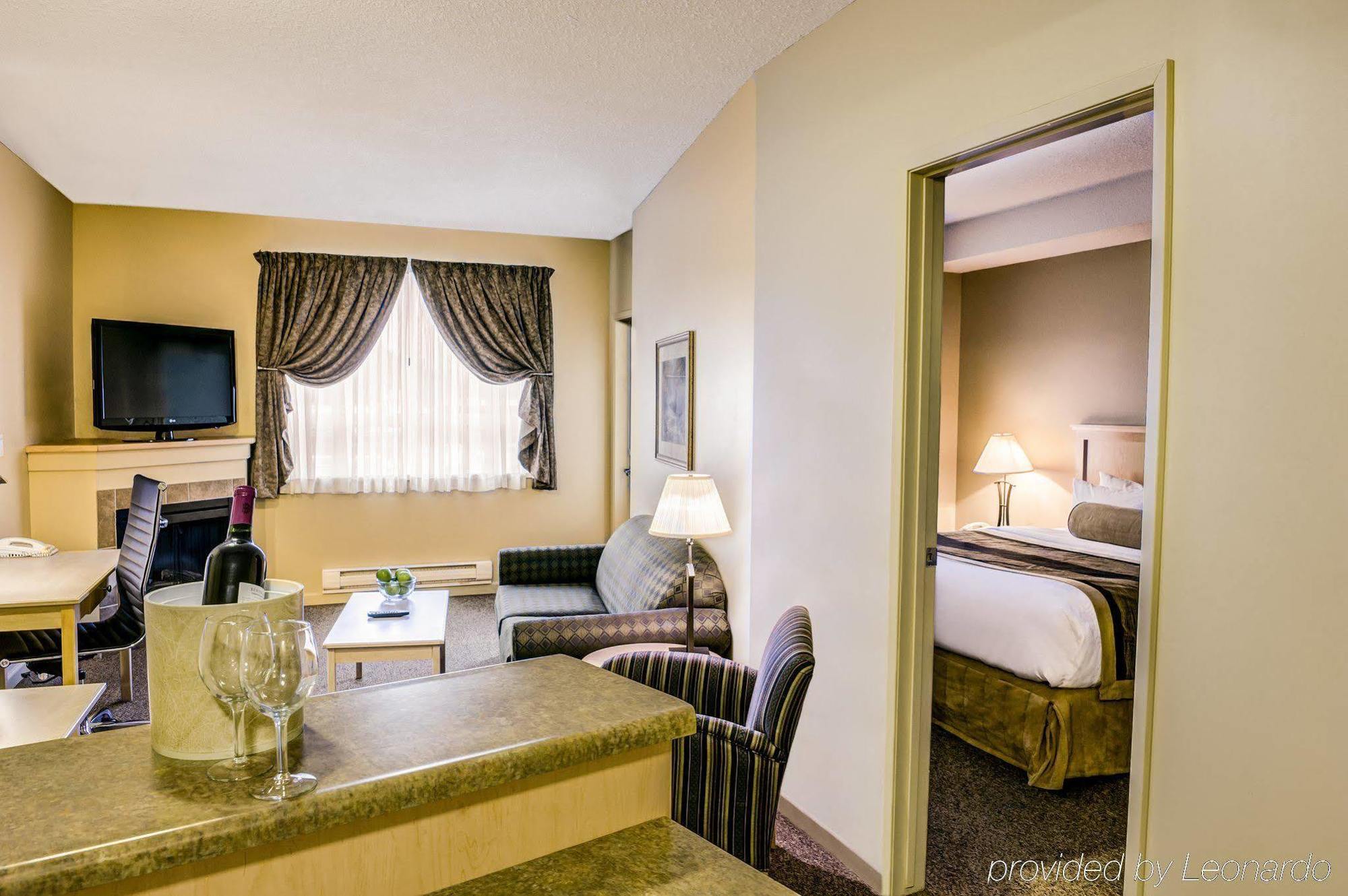 Clearwater Hotel Ltd Fort Mcmurray Zewnętrze zdjęcie