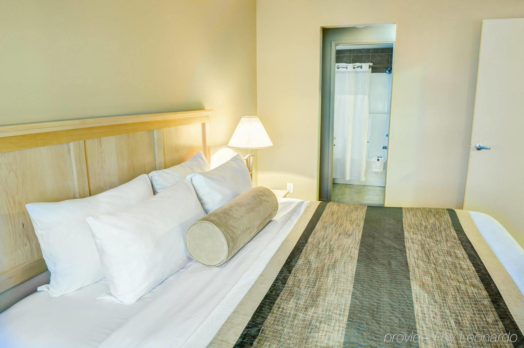 Clearwater Hotel Ltd Fort Mcmurray Zewnętrze zdjęcie